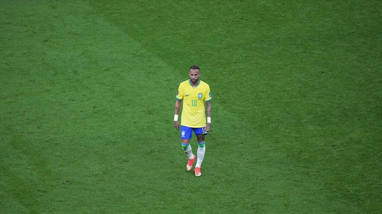 Kasihan Neymar Sampai Nangis Jadi Tumbal Kemenangan Brasil