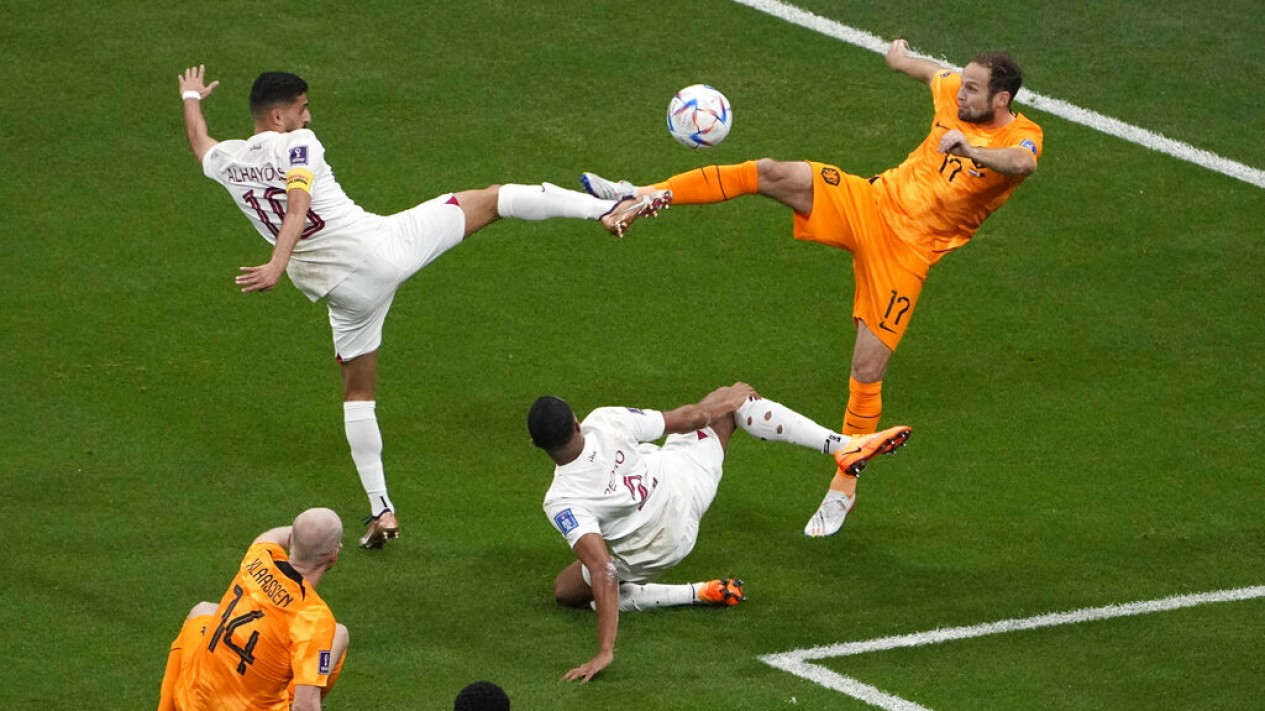 Hancurkan Qatar, Belanda Lolos 16 Besar sebagai Juara Grup