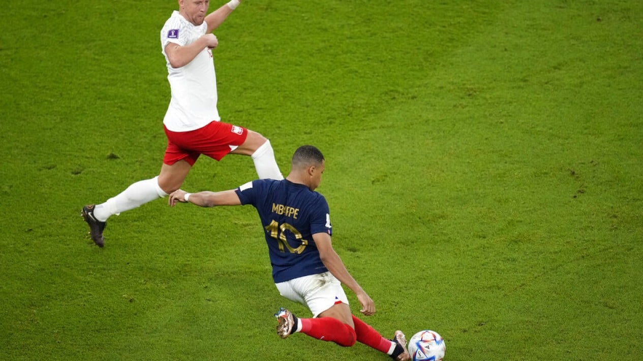 Libas Polandia, Prancis Segel Perempatfinal Piala Dunia