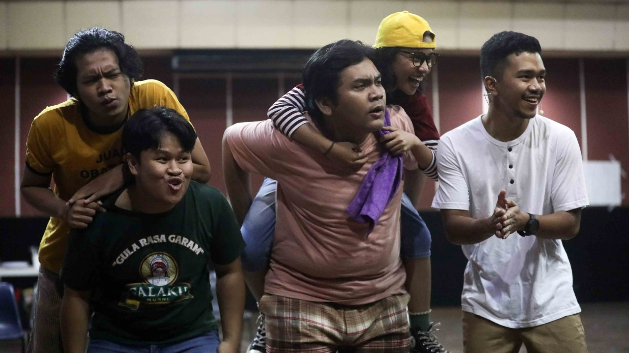 Jelang Pementasan Teater Musikal Cek Toko Sebelah