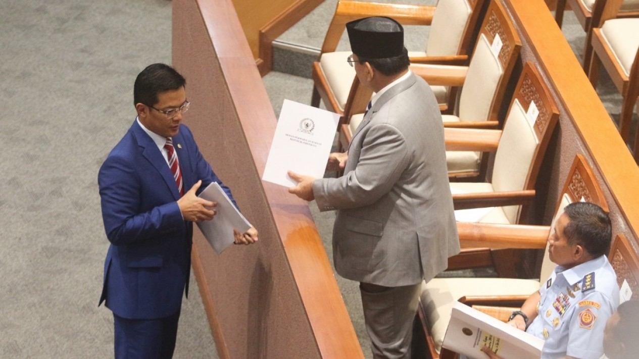 Pengesahan UU Kerjasama Pertahanan dengan Singapura dan Fiji