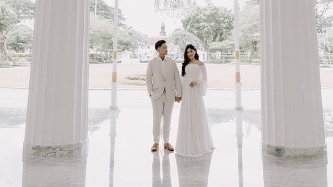 Intip Mesranya Kaesang Pangarep dan Erina di Foto Prewedding