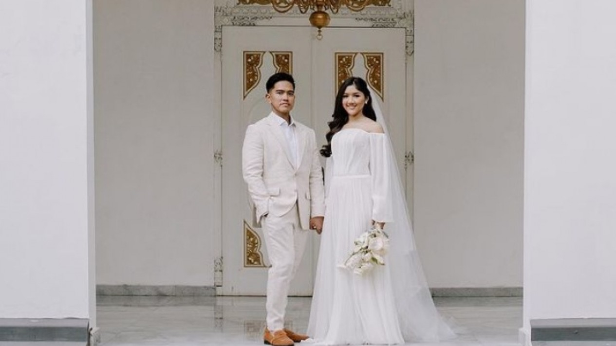 Intip Mesranya Kaesang Pangarep dan Erina di Foto Prewedding