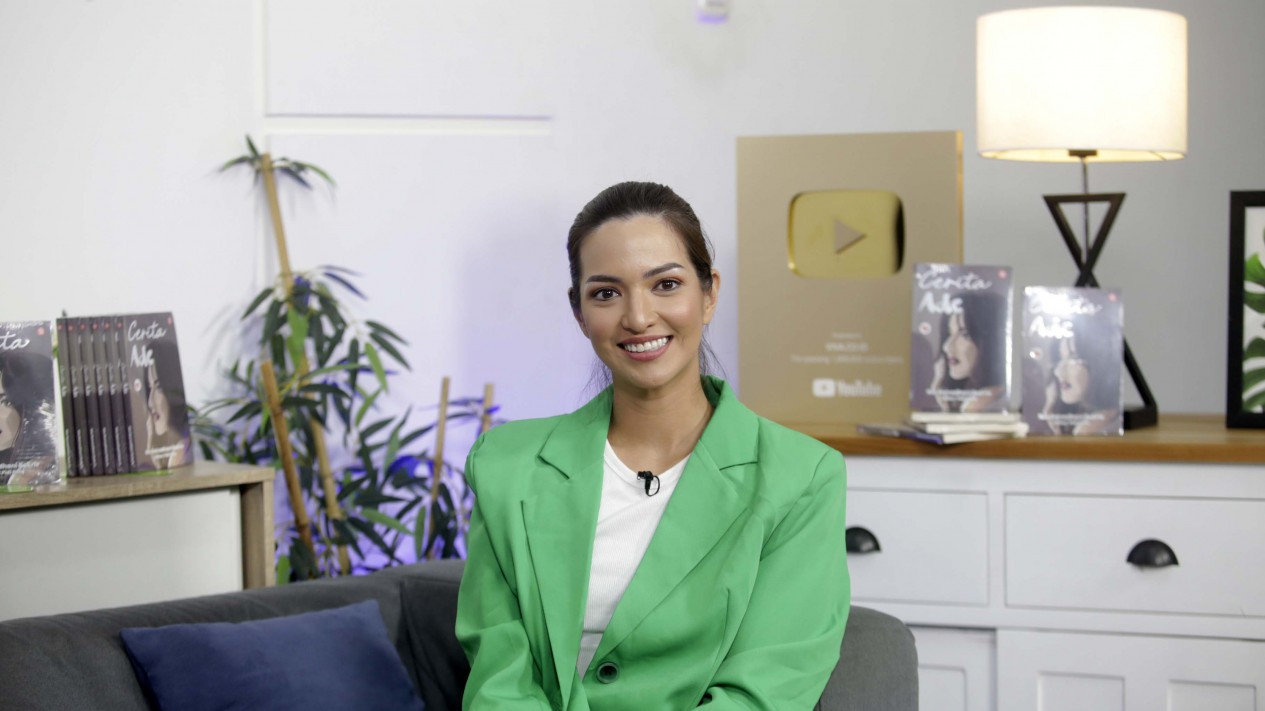 Wanwancara Khusus Nia Ramadhani Bakrie Tentang Cerita Ade