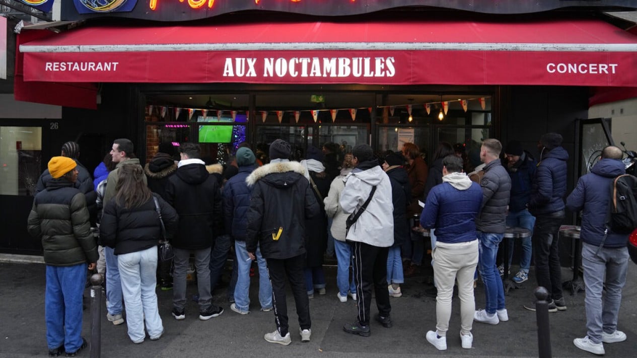 Potret Fans Perancis Usai Tertinggal 2 Gol dari Argentina