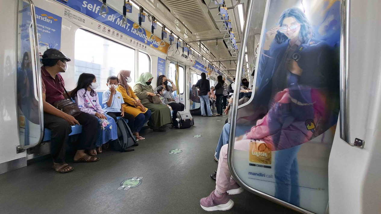 Liburan Sekolah, MRT Jakarta Diserbu Anak-anak