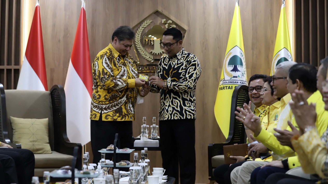 Ridwan Kamil Resmi Jadi Kader Partai Golkar - Vlix.id