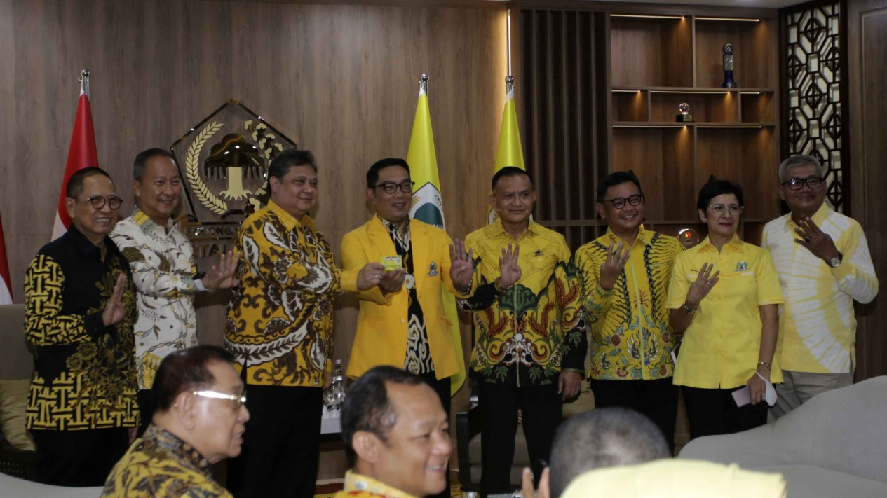 Ridwan Kamil Resmi Jadi Kader Partai Golkar - Vlix.id