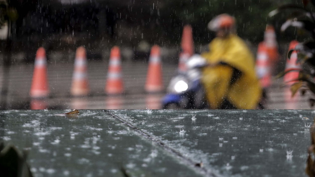 Potensi Hujan Hingga Dinihari untuk Wilayah Jakarta