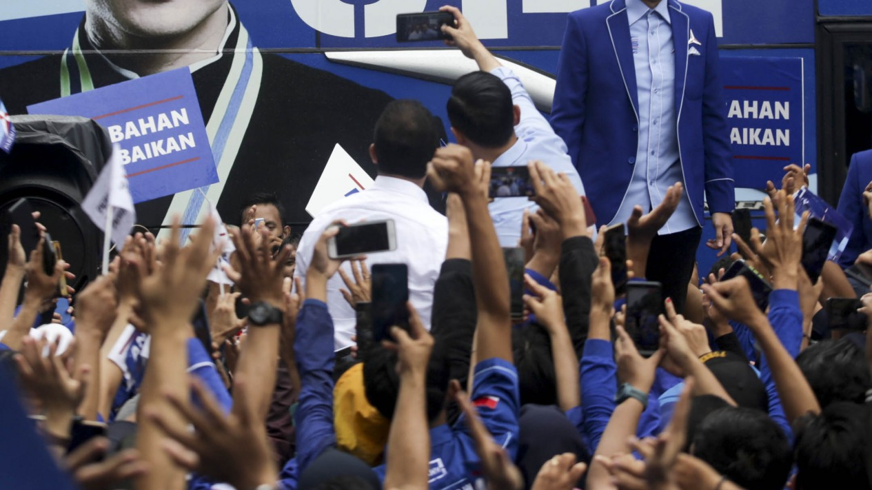 Momen Swafoto Bersama Anies Baswedan dan AHY