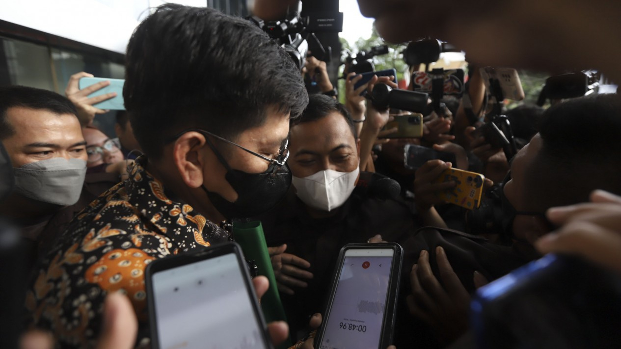 KPK Periksa Kepala Kantor Pajak Madya Jaktim Wahono Saputro