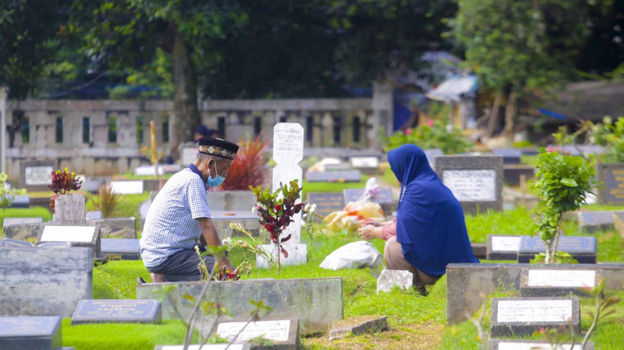 Ziarah Kubur Jelang Puasa Ramadan