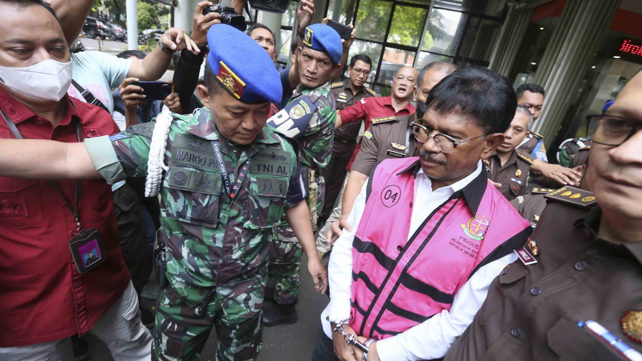 Menkominfo Johnny G Plate Tersangka Kasus BTS 8 Triliun