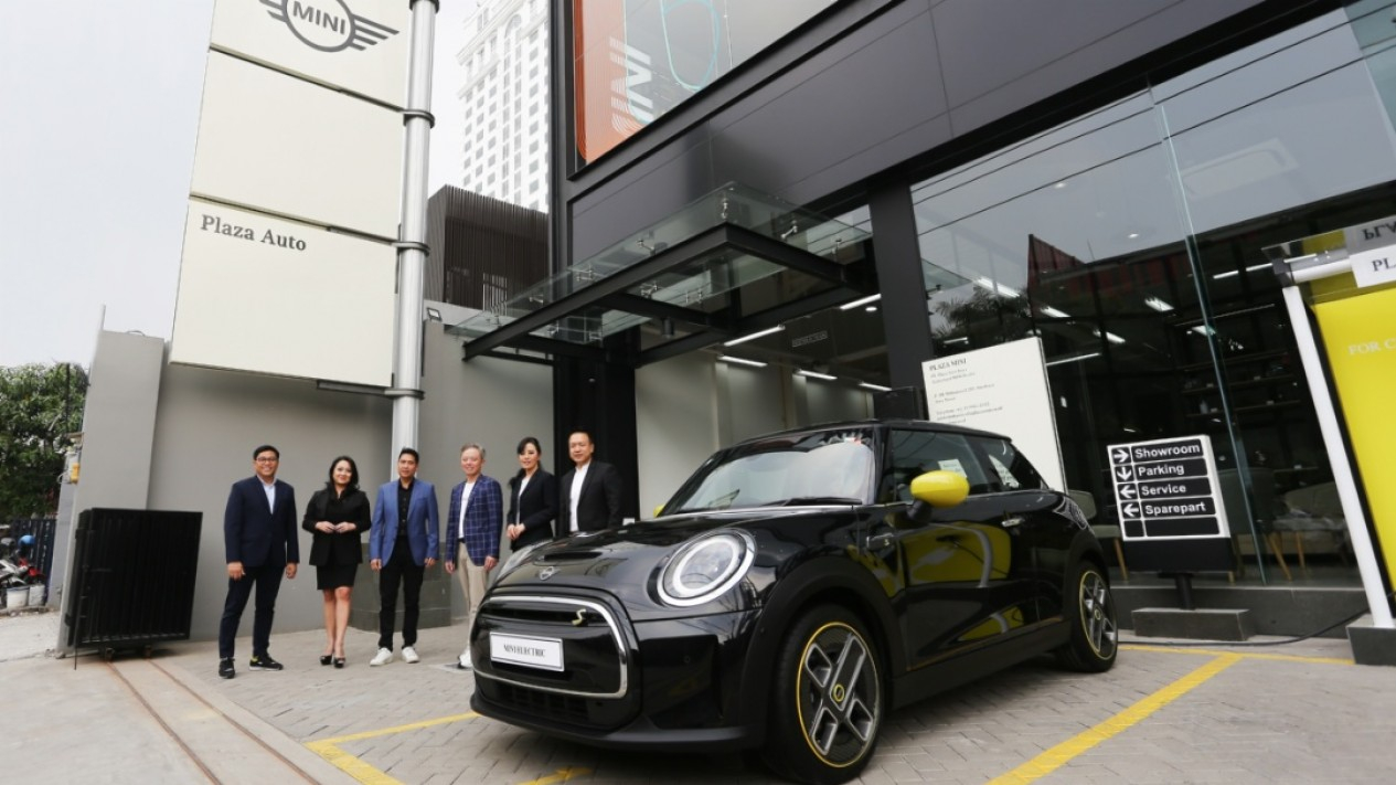 Peresmian Plaza Mini