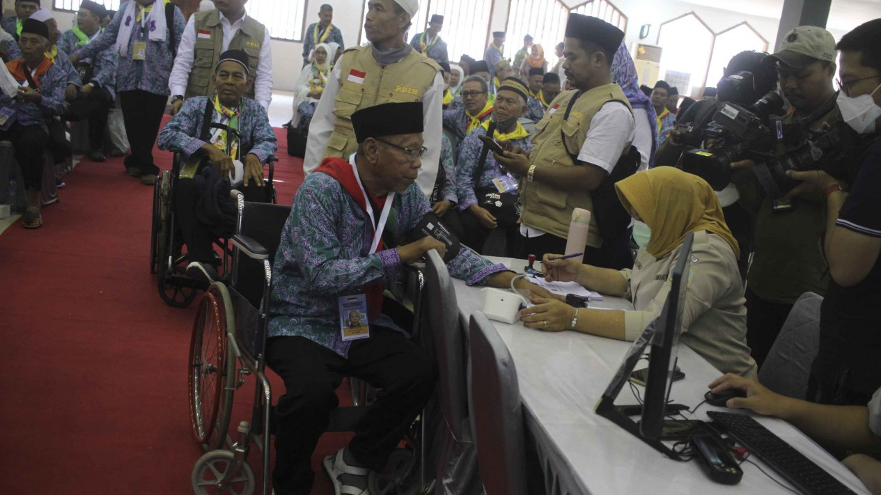 Keberangkatan Kloter Pertama Jamaah Haji Indonesia
