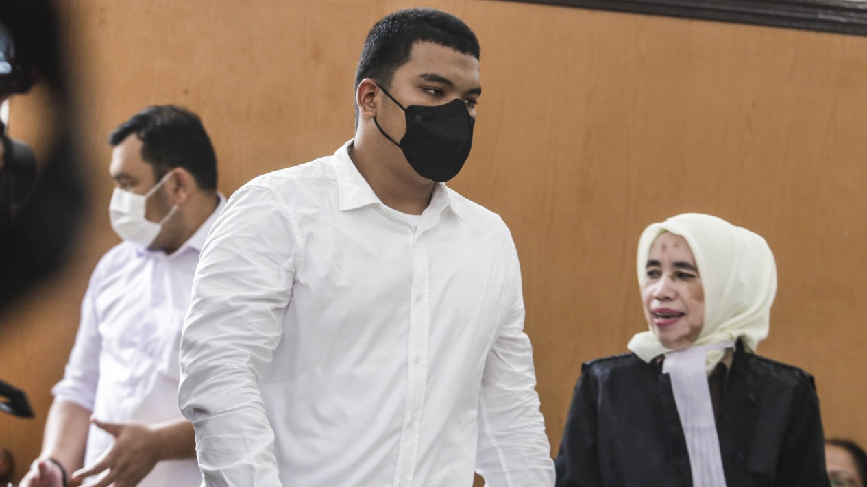 Sidang Perdana Shane Lukas