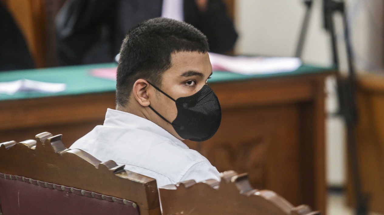 Sidang Perdana Shane Lukas