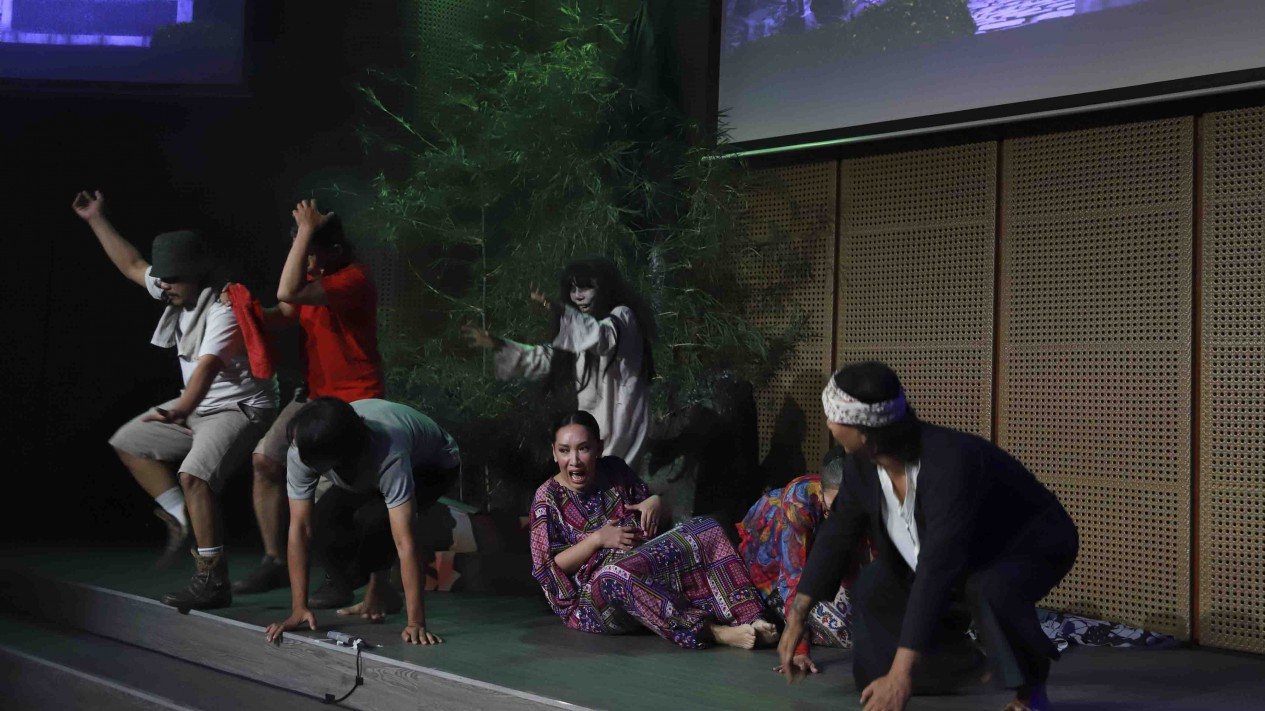 Pertunjukkan Kuntilanak Mangga Dua