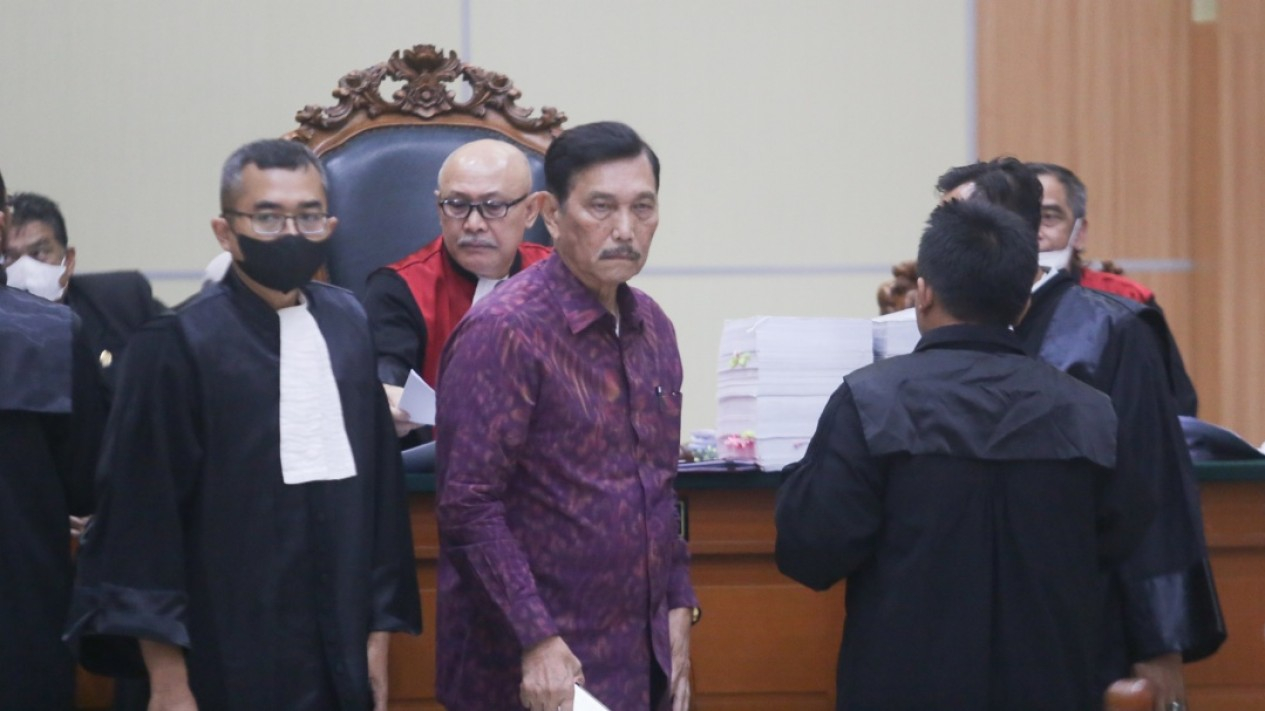 Menko Marves Luhut Binsar Pandjaitan Menjadi Saksi Sidang - Vlix.id