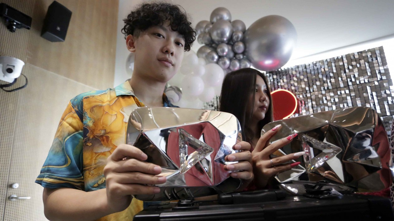 YouTube Creator Diamond Award