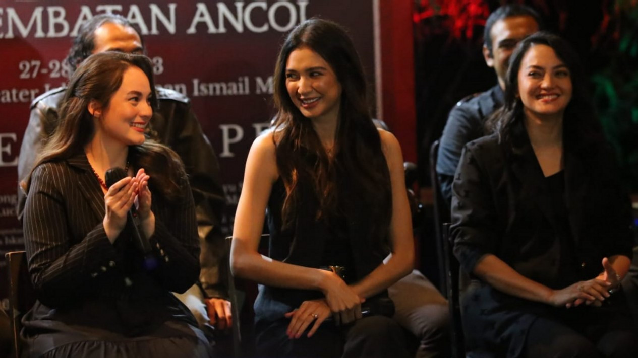 Jelang Pertunjukan Teater Ariyah Dari Jembatan Ancol