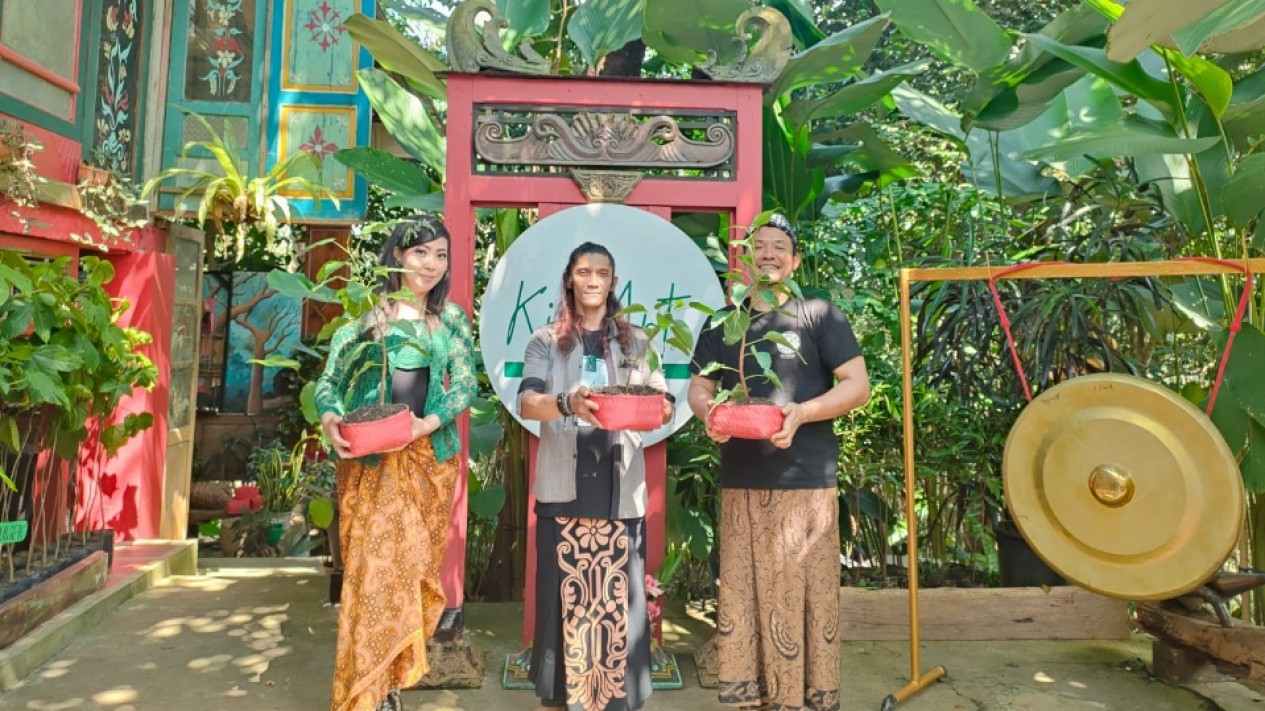 Pameran Lukisan Berbalut Aksi Mencintai Alam