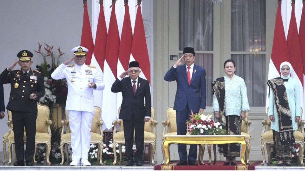 Presiden Jokowi Lantik 833 Perwira Remaja TNI dan Polri