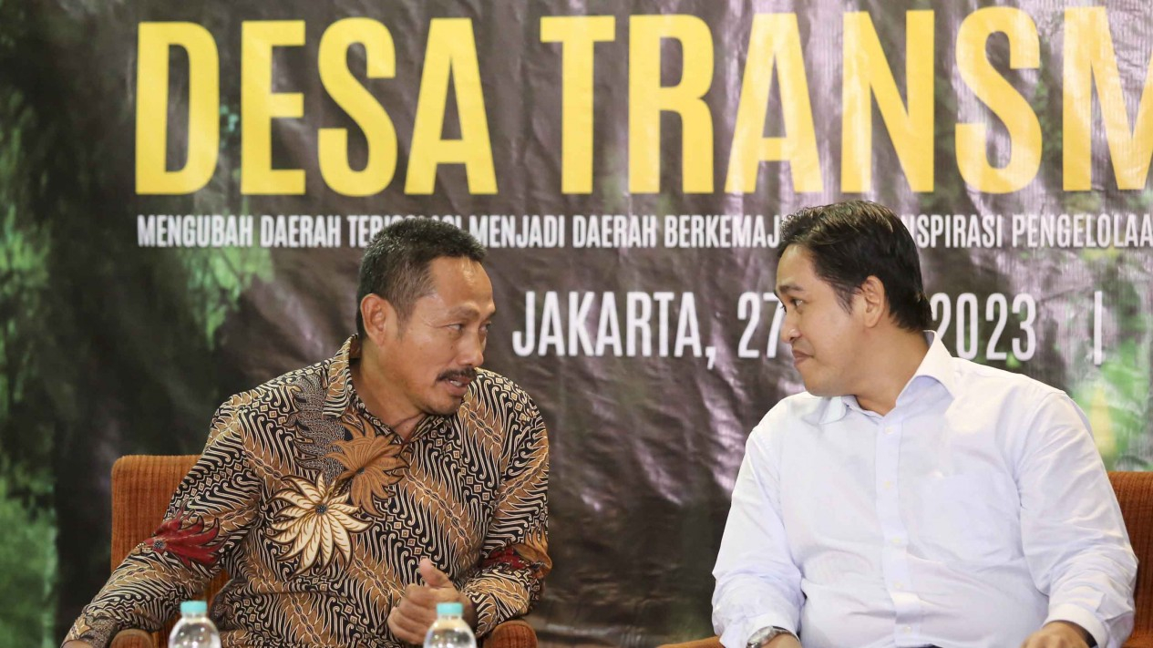 Dokumenter Desa Transmigrasi Sawit