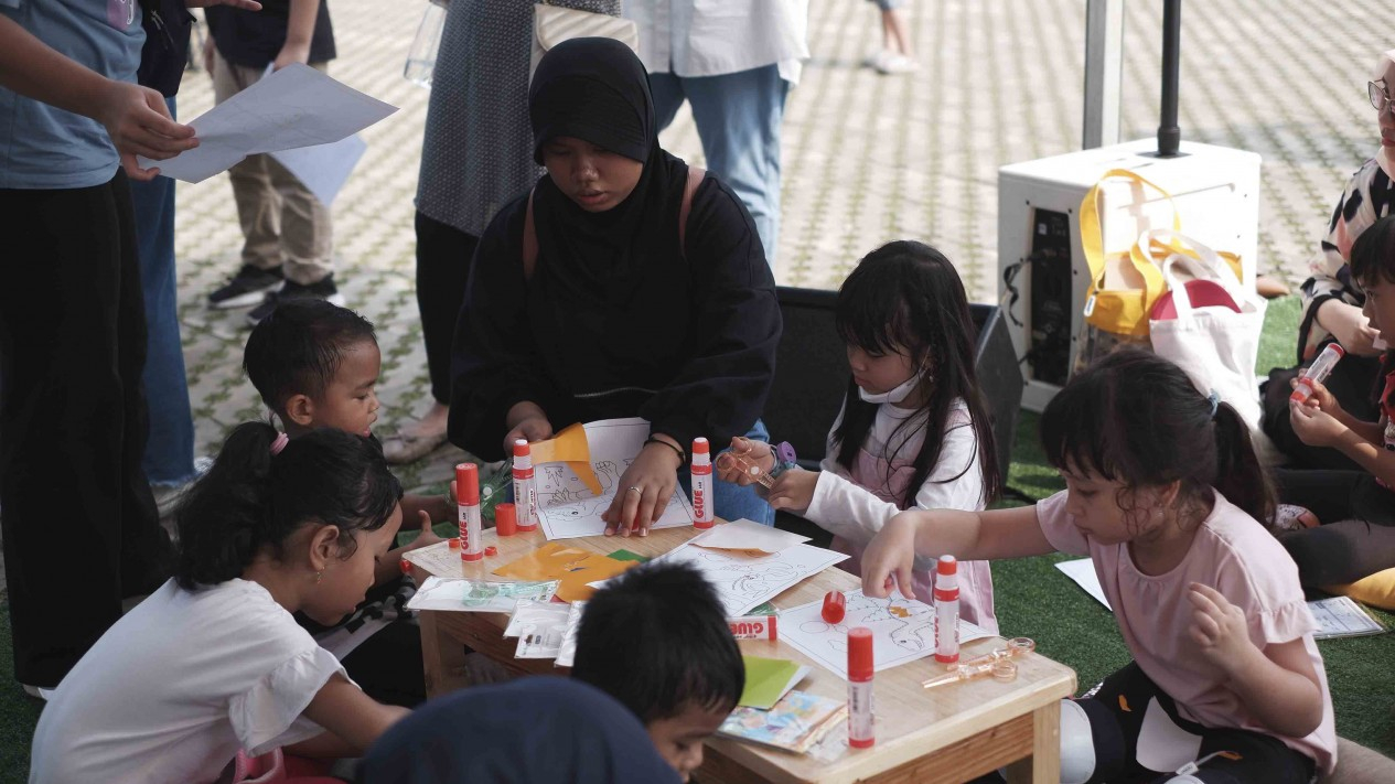 Dorong Kreativitas Anak Lewat Interaktif Perdana Main Bareng