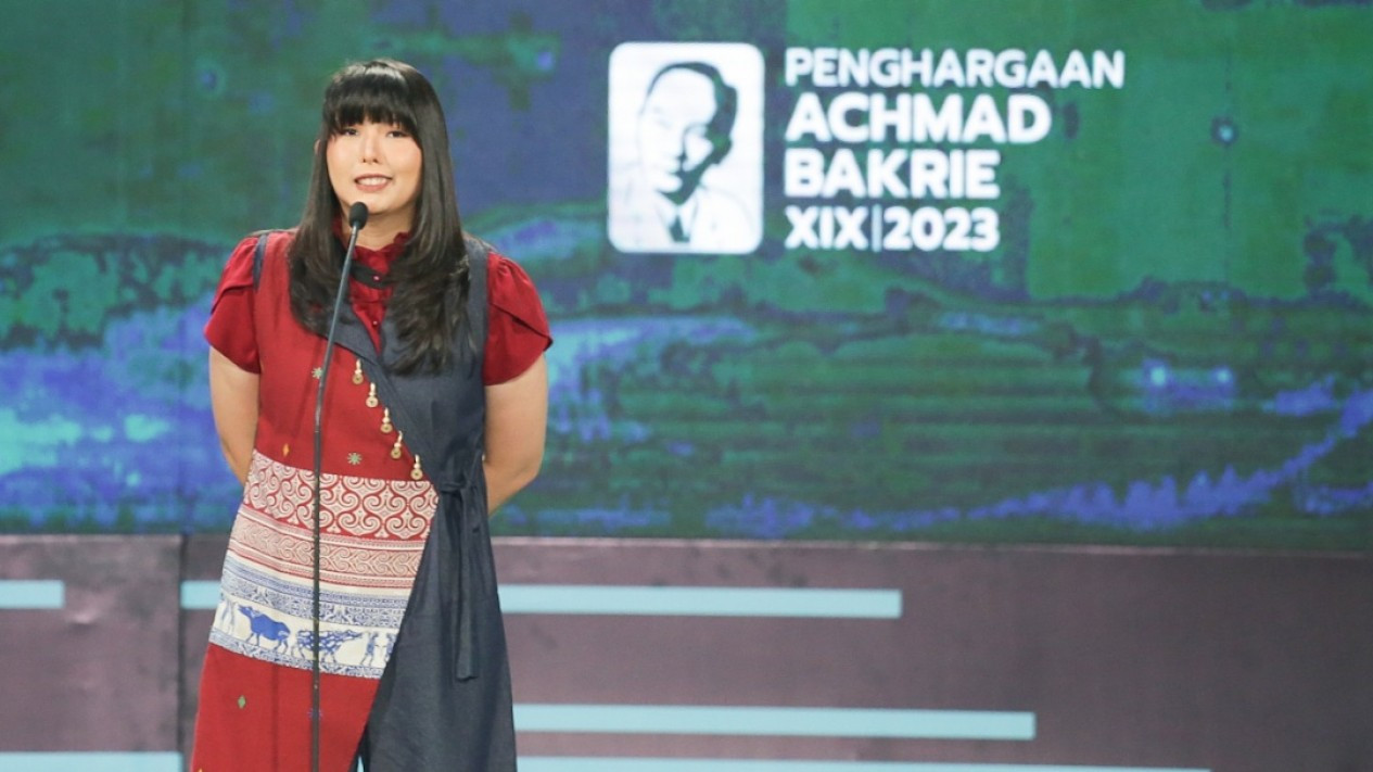 Carina Joe Penerima Penghargaan Achmad Bakrie Bidang Sains