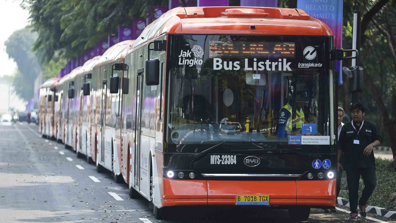 Melihat Bus Listrik Operasional KTT ASEAN 2023 BYD VKTR