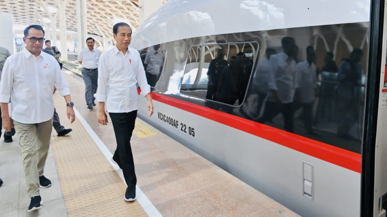 Presiden Joko Widodo Uji Coba Kereta Cepat