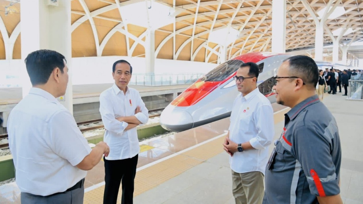Presiden Joko Widodo Uji Coba Kereta Cepat