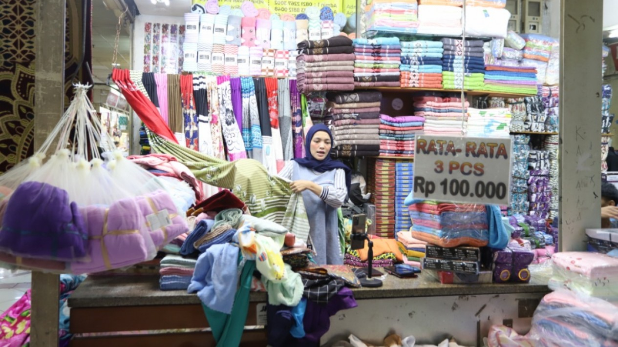 Potret Sepinya Pasar Tanah Abang