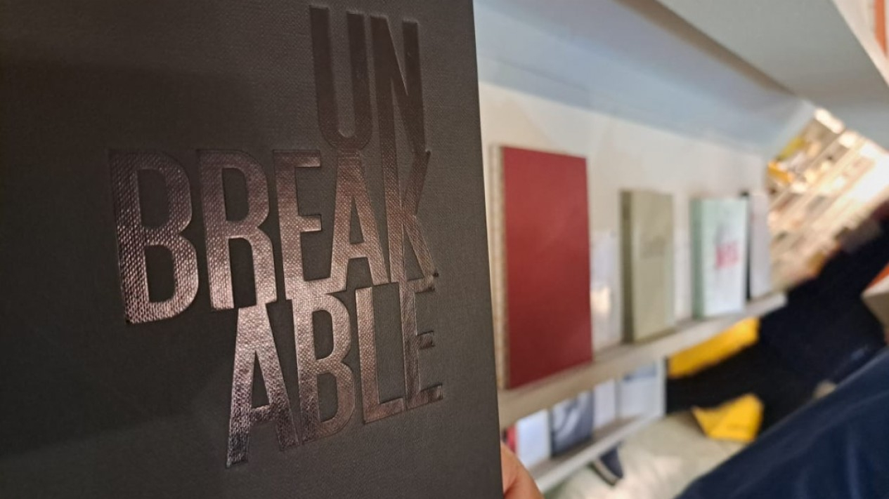 Peluncuran Buku Photo Jurnalistik UNBREAKABLE