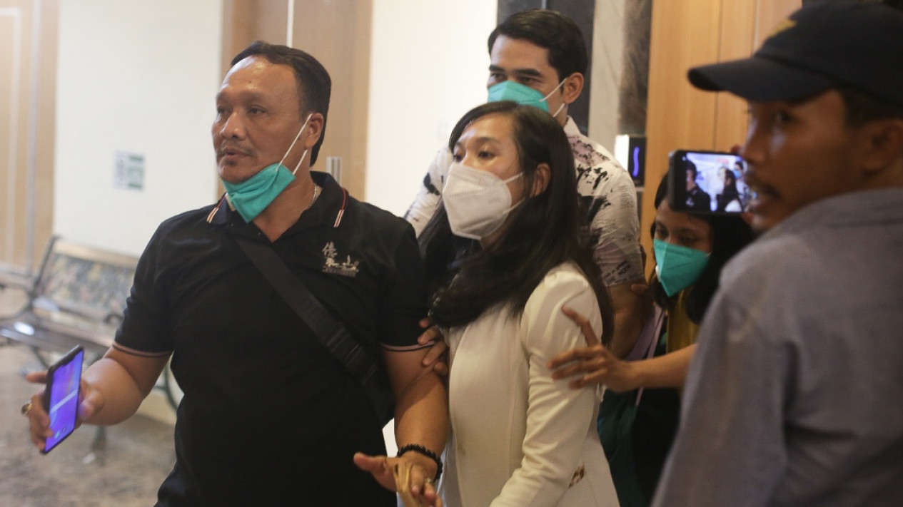 Virly Virginia Jalani Pemeriksaan di Polda Metro Jaya