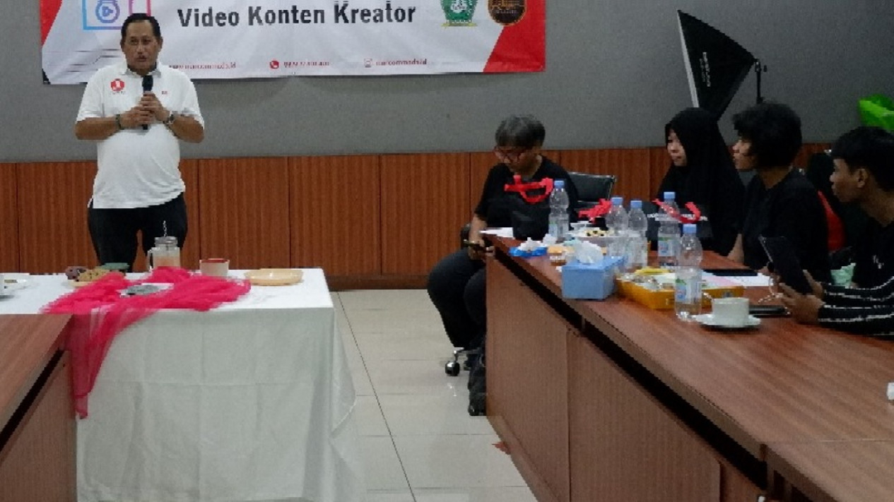 Mentor Untuk Latih Konten Kreator Anak Disabilitas