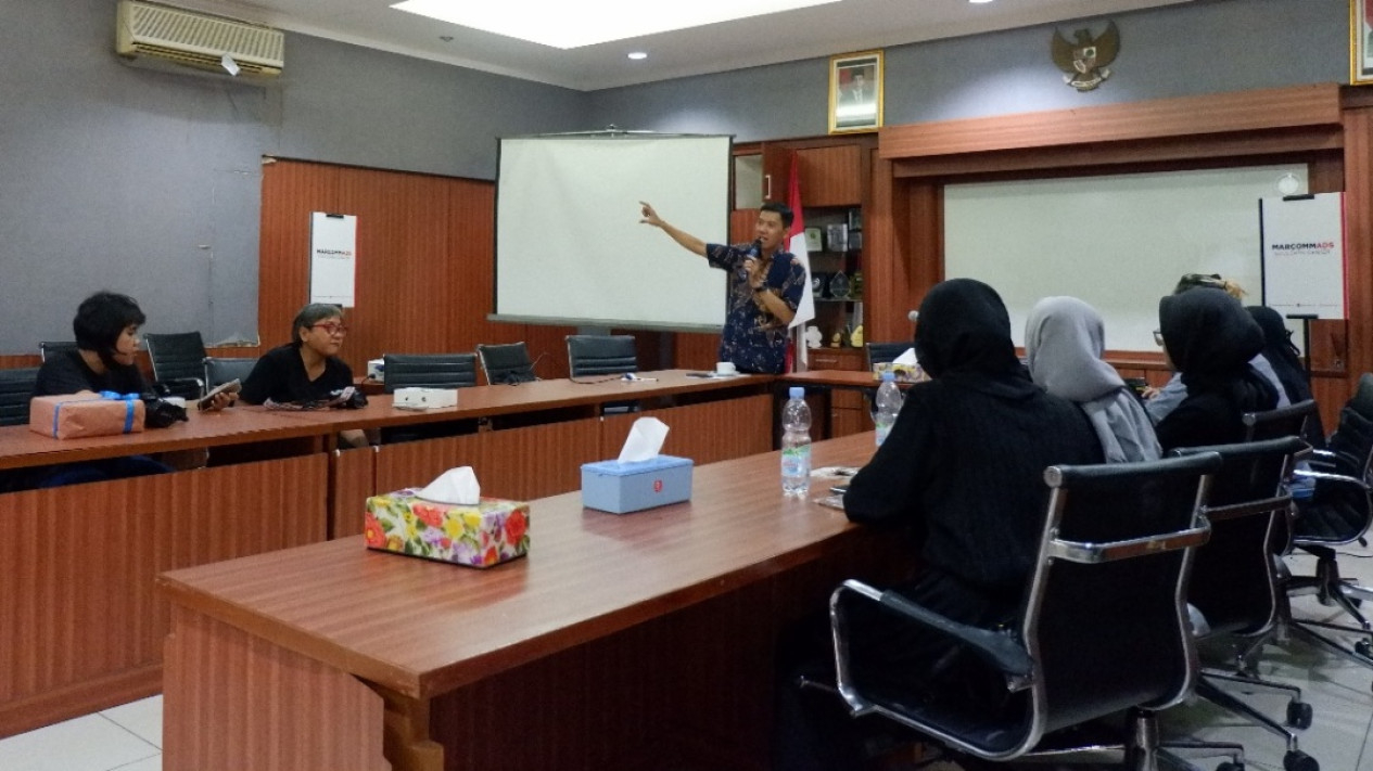 Mentor Untuk Latih Konten Kreator Anak Disabilitas