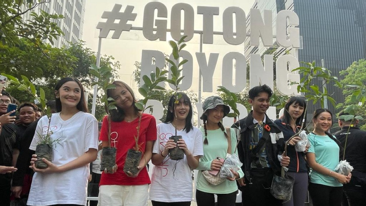 Gotong Royong Boyong Pohon