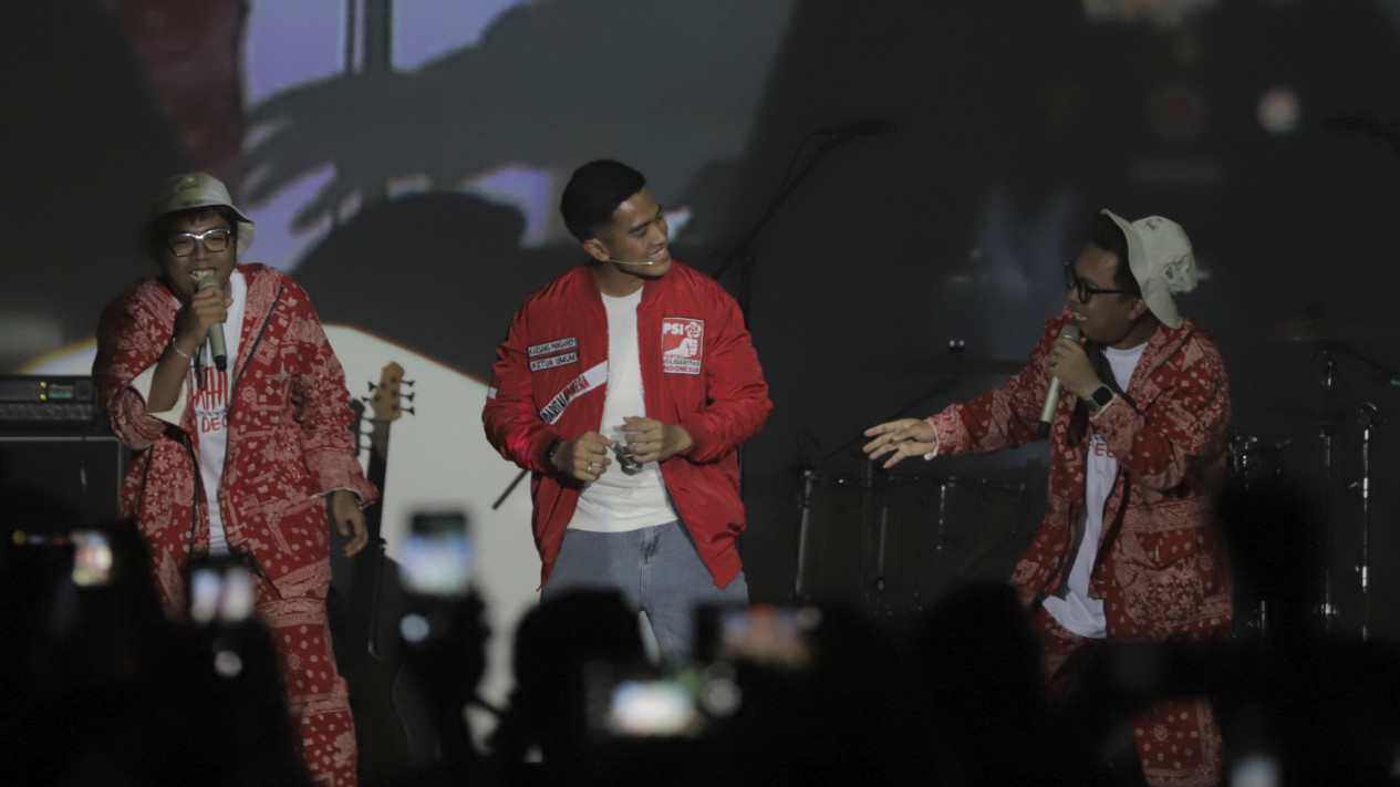 Konser Pilpres Santuy Ojo Rungkad PSI