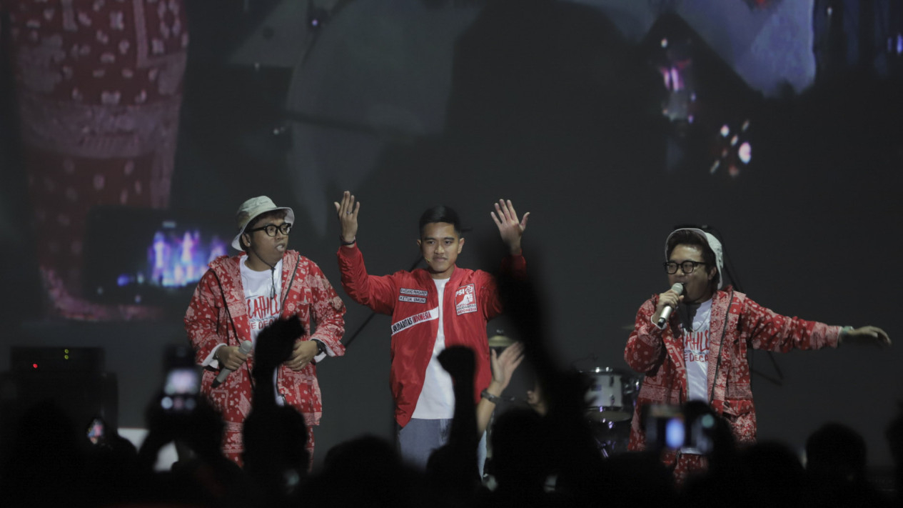 Konser Pilpres Santuy Ojo Rungkad PSI