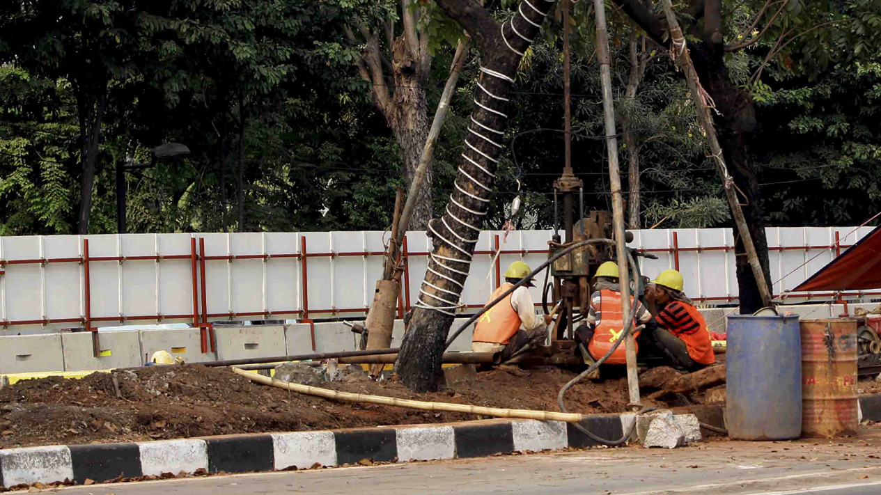 Progres LRT Jakarta Fase 1B - Vlix.id