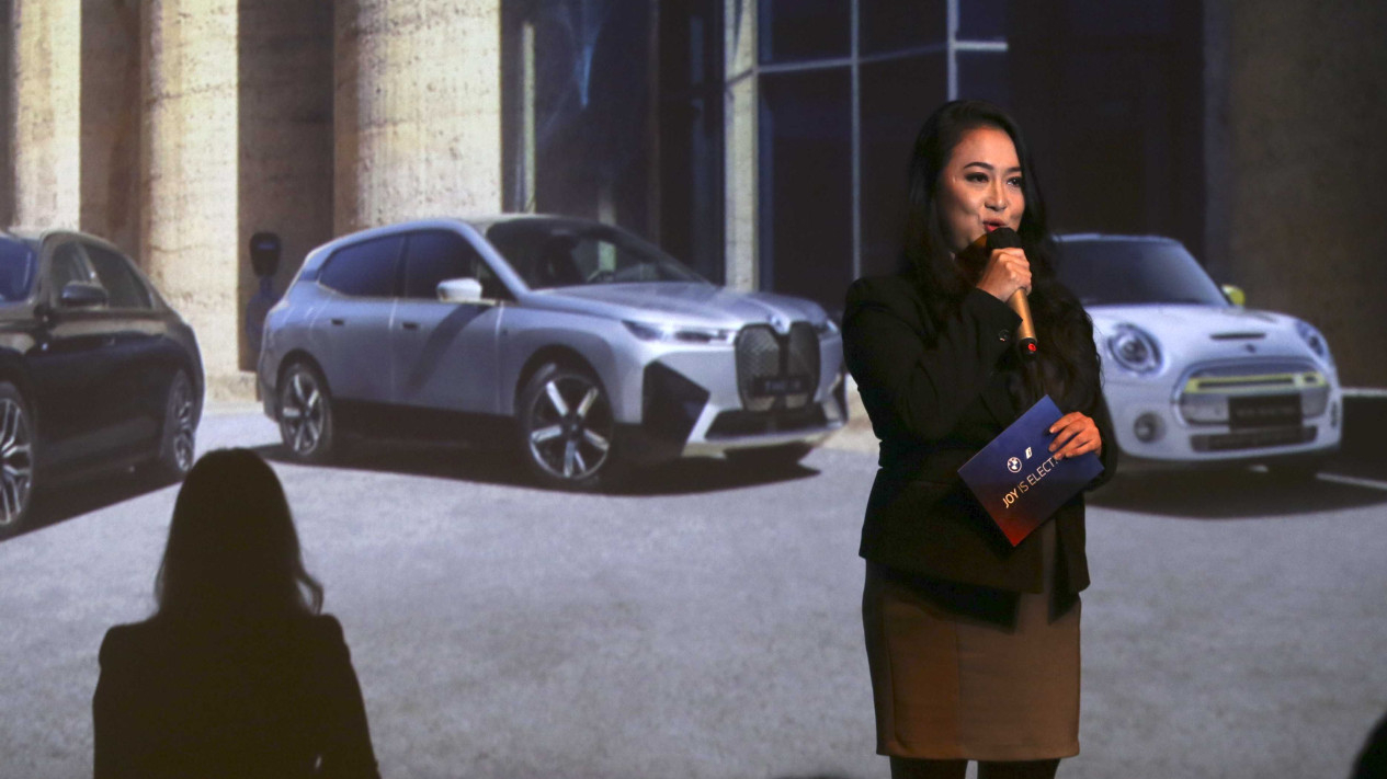 Pameran Kendaraan Listrik BMW 2023 di Jakarta