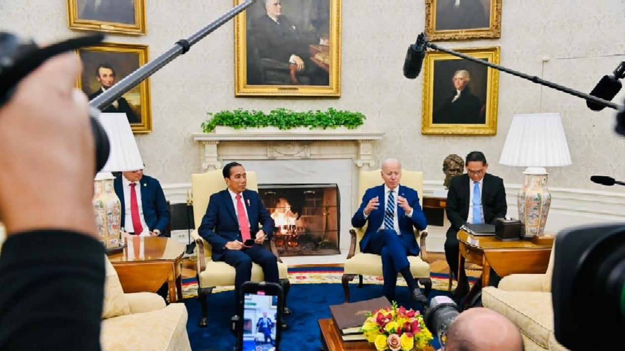 Akrab, Pertemuan Serius Presiden Jokowi dengan Joe Biden