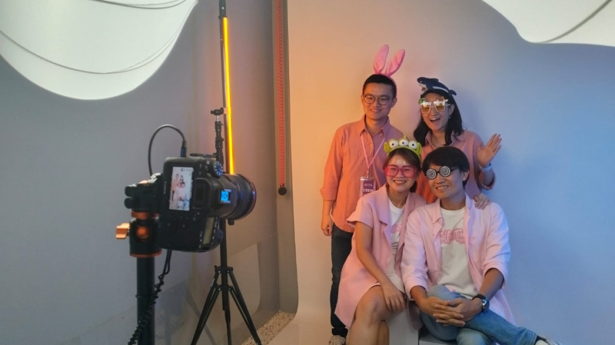 Unik, Selfie Time Photo Booth Ala Korea