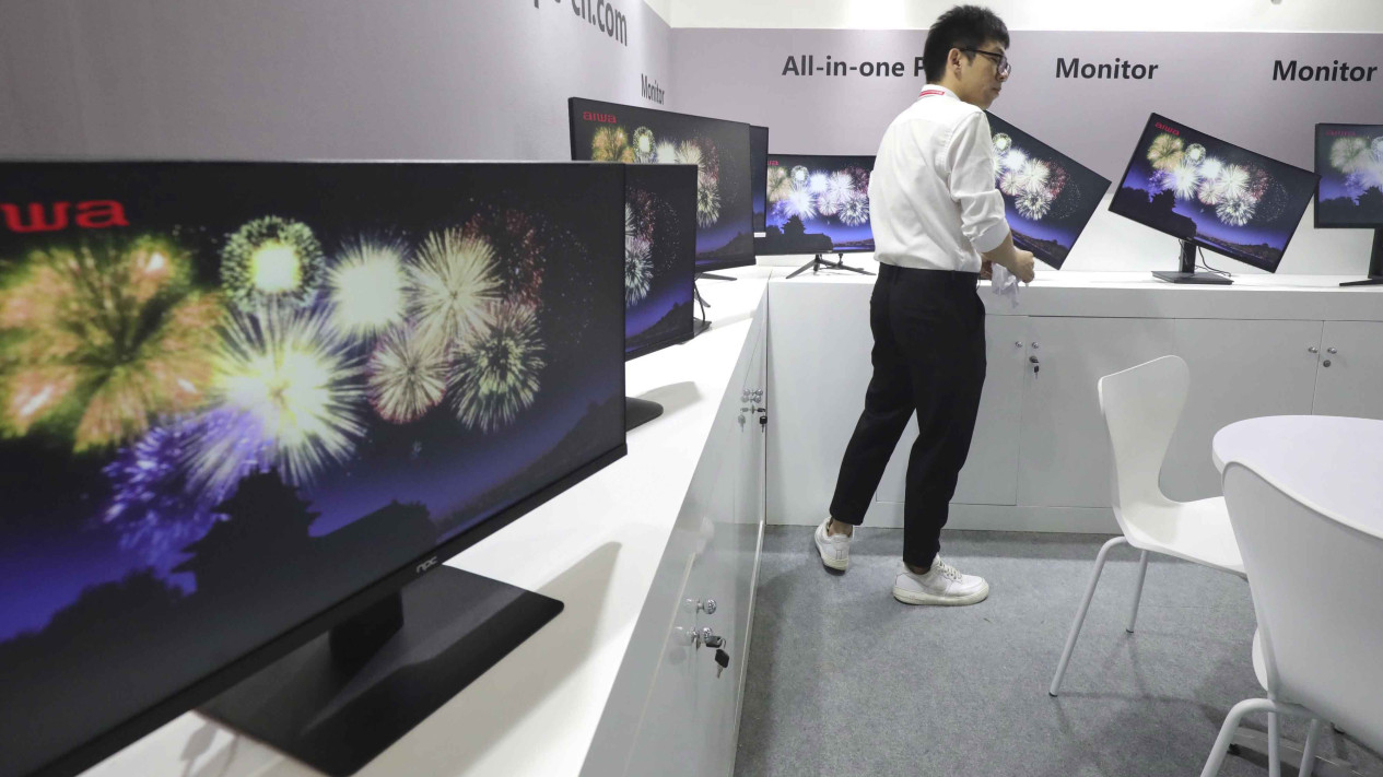 Adu Produk Elektronik Modern di Pameran GSEI 2023