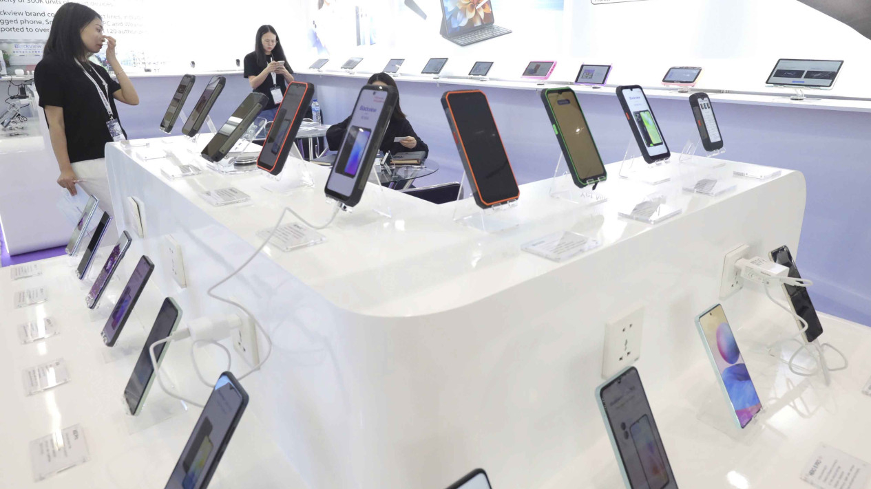 Adu Produk Elektronik Modern di Pameran GSEI 2023