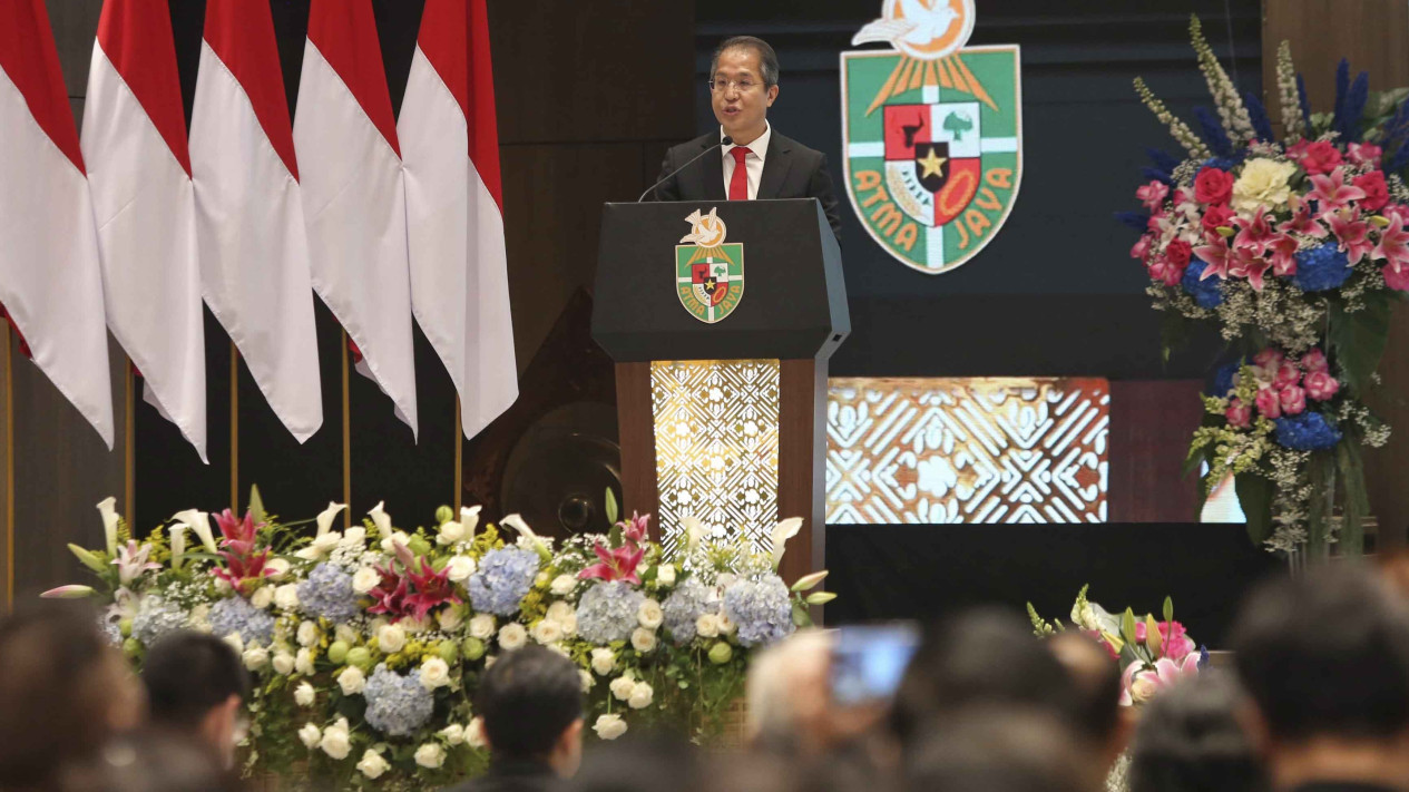 Pelantikan Dan Janji Rektor Unika Atma Jaya