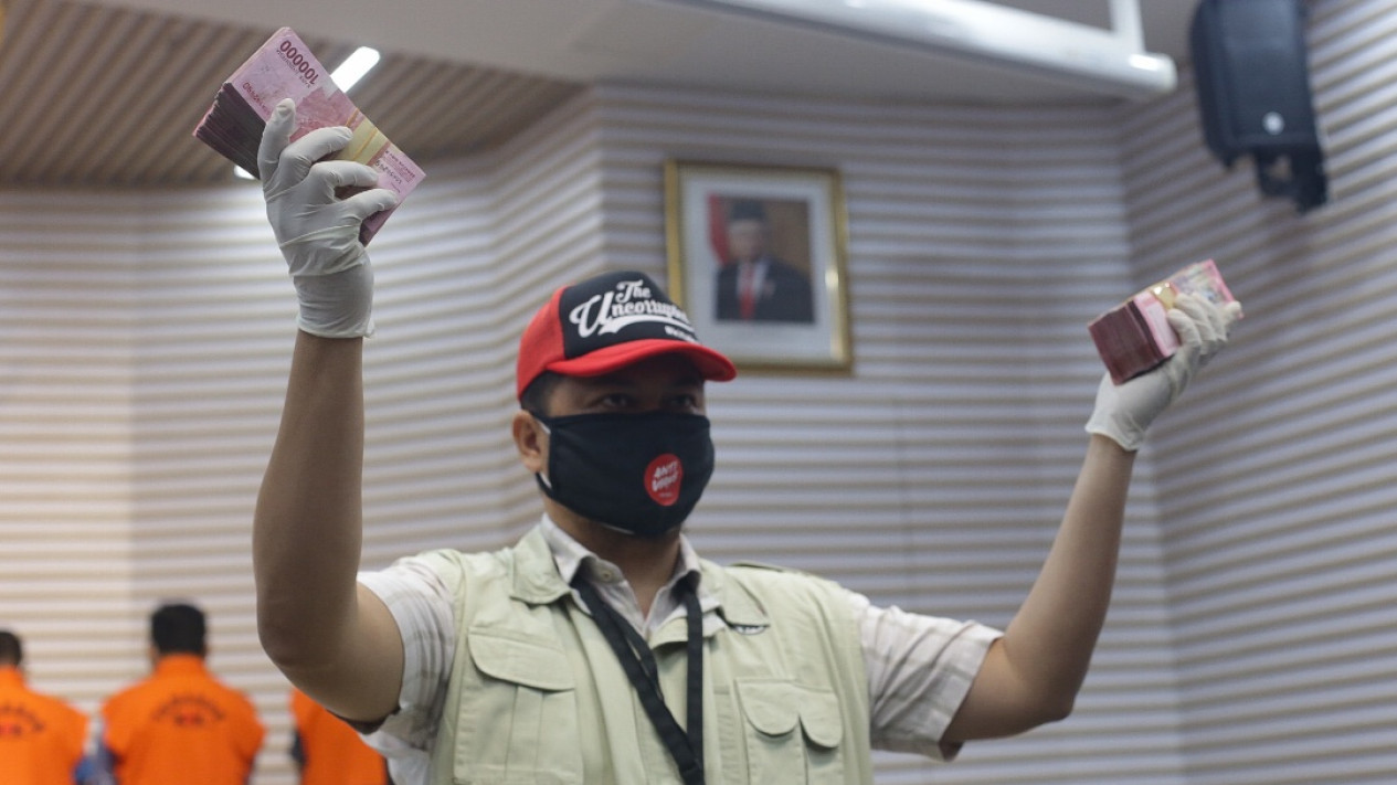 Barang Bukti OTT KPK Gubernur Maluku Utara