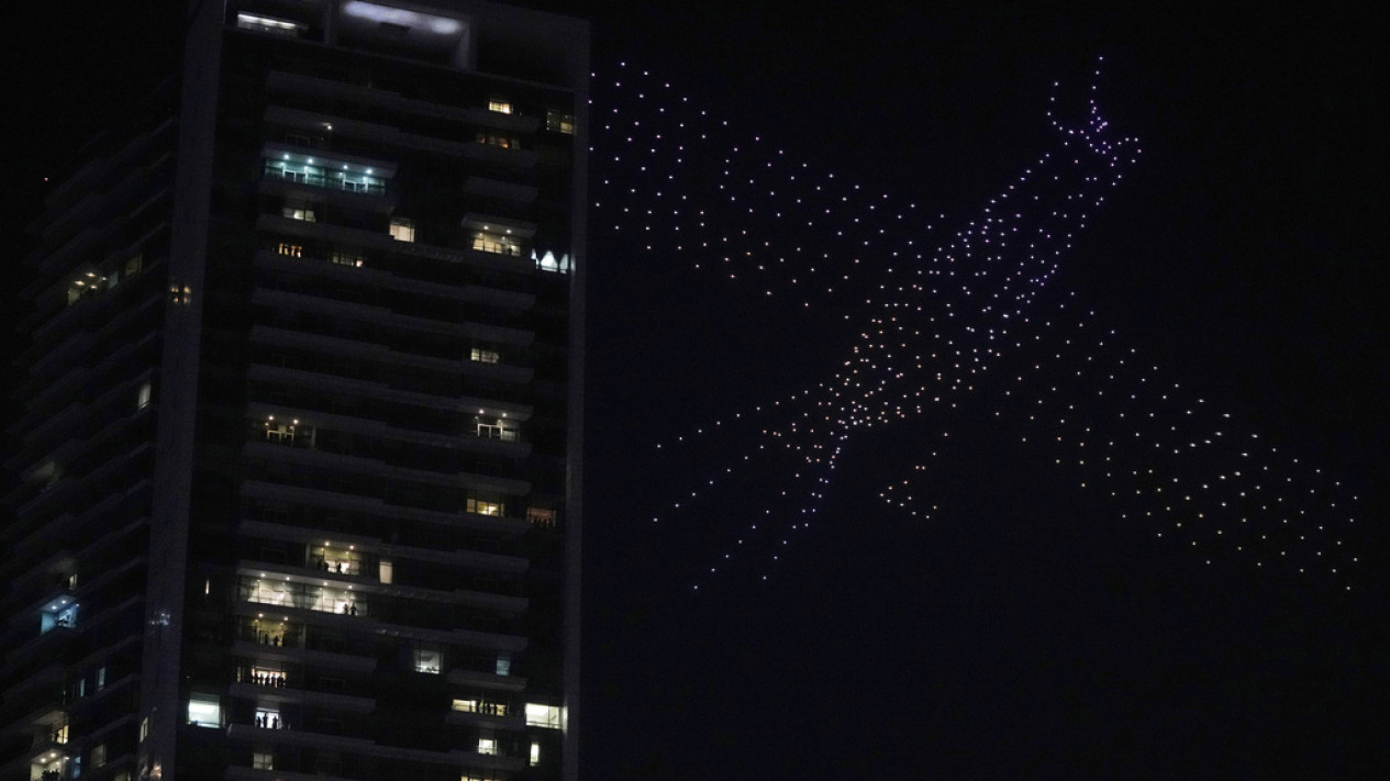 Pesta Kembang Api Perayaan Tahun Baru di Bundaran HI